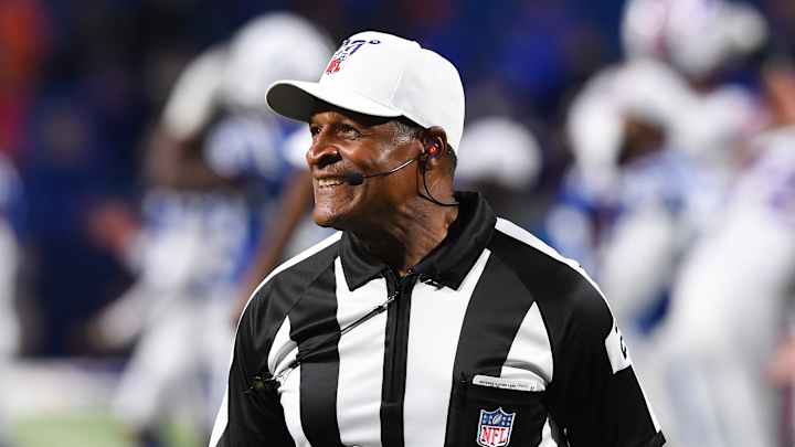 NFL's First All-Black Officiating Crew to Work 'Monday Night Football' Game NFL's First All-Black Officiating Crew to Work 'Monday Night Football' Game