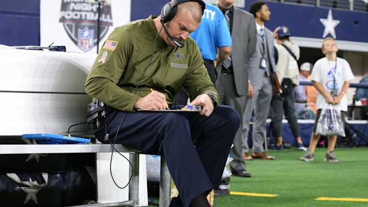 Giants Fire Cowboys Ex Colombo, But No Coaching Staff Fist-Fight? Giants Fire Cowboys Ex Colombo, But No Coaching Staff Fist-Fight?