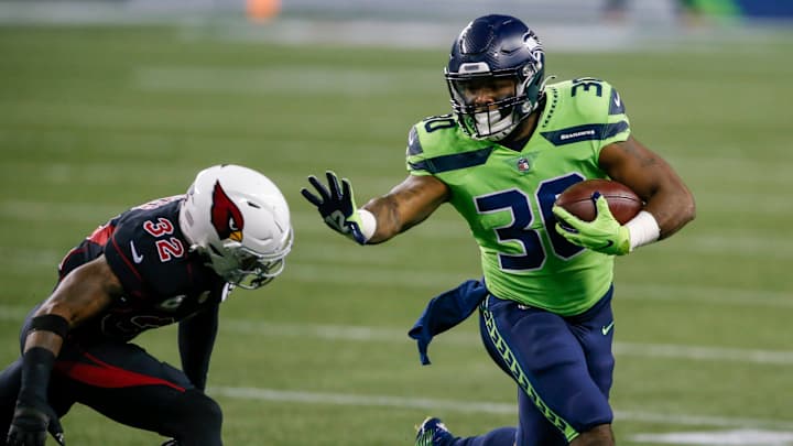 Behind Makeshift Line, Carlos Hyde 'Lays the Boom' as Seahawks Re-Discover Identity