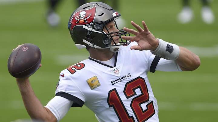 Tom Brady Looking to Improve on Buccaneers' Recent Deep Ball Woes Tom Brady Looking to Improve on Buccaneers' Recent Deep Ball Woes