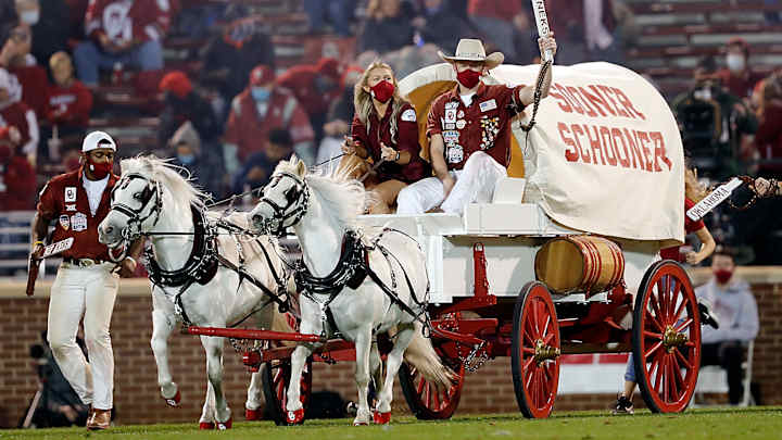 Emeka Egbuka will visit Norman; Gentry Williams includes Sooners in top 10 Emeka Egbuka will visit Norman; Gentry Williams includes Sooners in top 10