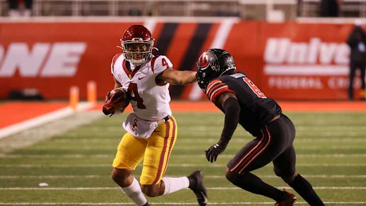 Utah Loses Season Opener 33-17 To USC In Dismal Performance