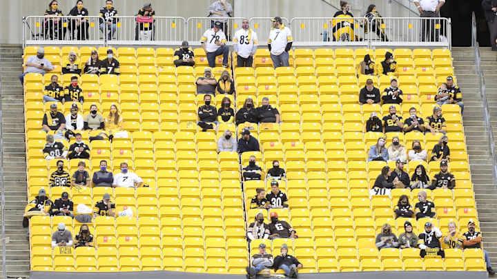 Steelers Limiting Fans to Family and Friends