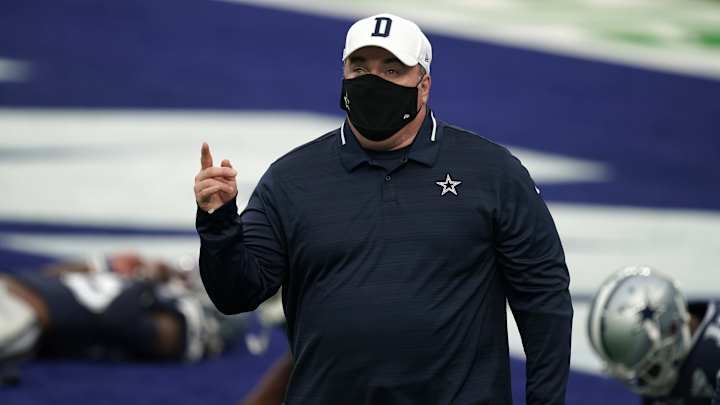 Mike McCarthy Smashed Watermelons With Sledgehammer to Fire Up Cowboys Mike McCarthy Smashed Watermelons With Sledgehammer to Fire Up Cowboys