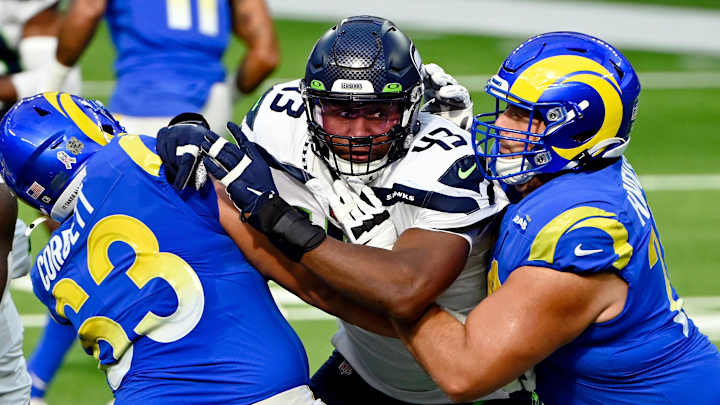Carlos Dunlap Excited About Potential of Seahawks' Experienced, Deep Pass Rush Carlos Dunlap Excited About Potential of Seahawks' Experienced, Deep Pass Rush