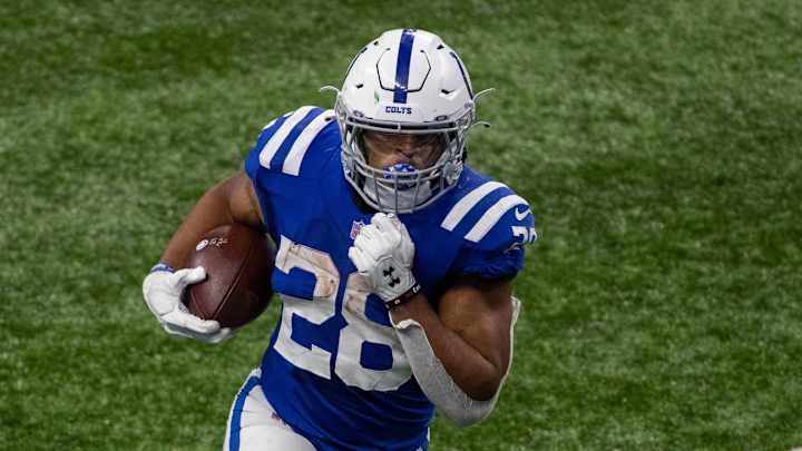 Colts Running Back Jonathan Taylor Makes Debut on PFF’s ‘NFL Team of the Week’ Colts Running Back Jonathan Taylor Makes Debut on PFF’s ‘NFL Team of the Week’