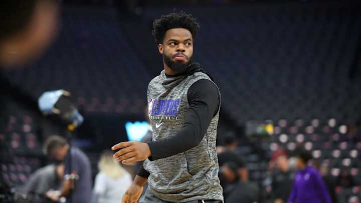 Sixers Sign Veteran Guard Derrick Walton Jr. Sixers Sign Veteran Guard Derrick Walton Jr.