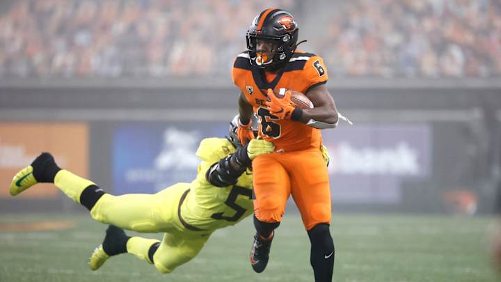 Oregon State Knocks Off Oregon With Last-Minute Touchdown
