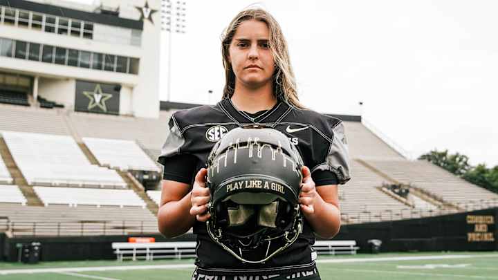 Vanderbilt's Sarah Fuller to Make History as First Woman to Suit Up for Power 5 Game since 1999