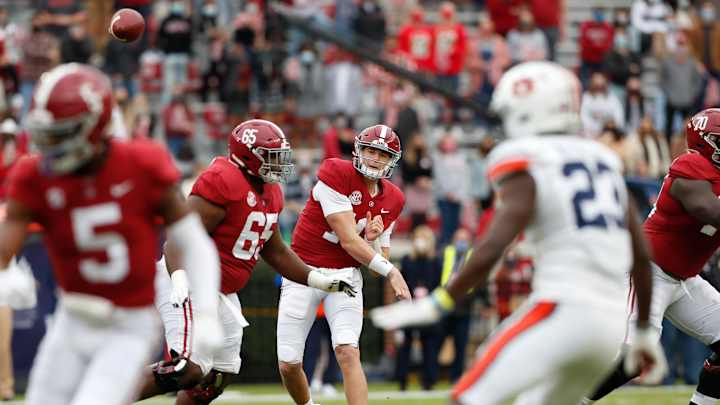 Alabama Football Torches Auburn in 42-13 Blowout Win Alabama Football Torches Auburn in 42-13 Blowout Win