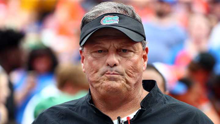 Gators Struggle Early, Lead Kentucky 14-10 After Toney Punt Return TD