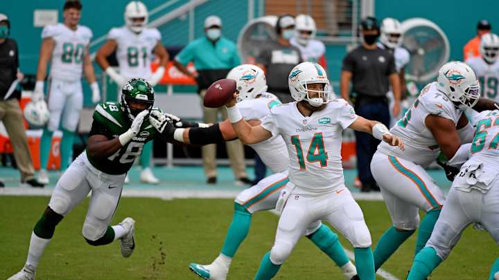 Jets-Dolphins Predictions: Could Darnold's Return, Tua's Injury Lead to Jets First Win? Jets-Dolphins Predictions: Could Darnold's Return, Tua's Injury Lead to Jets First Win?