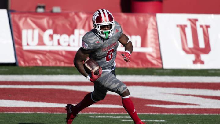 Stevie Scott Named Big Ten Offensive Player of the Week