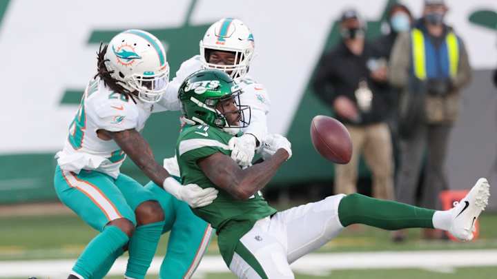 Why Did the Jets Struggle So Much Against the Dolphins This Season? Why Did the Jets Struggle So Much Against the Dolphins This Season?
