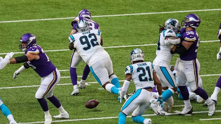 Carolina Panthers Report Card: Defense vs Vikings