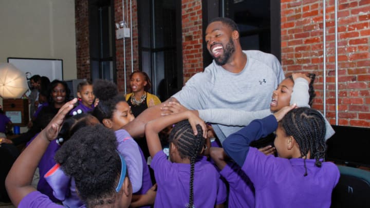 Former WR Torrey Smith Lives By the Lessons He Learned from Elijah Cummings