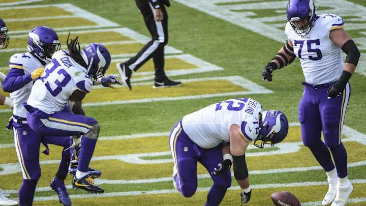 Vikings-Jaguars Injury Report: Updates on Ezra Cleveland, Irv Smith Jr., DJ Wonnum