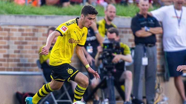 Dortmund, U.S. Star Gio Reyna Scores Beauty Against Frankfurt