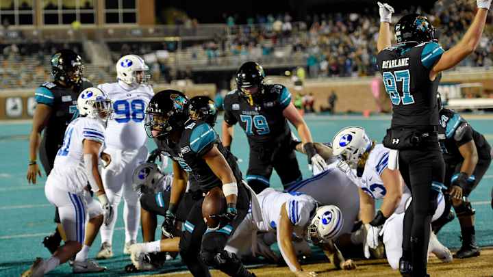 Coastal Carolina Stops BYU Short on Game's Final Play in Upset Victory