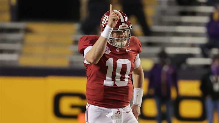 Alabama Holds Top Spot in AP Poll for Fifth Consecutive Week