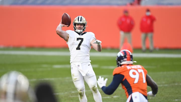 Taysom Hill throws his First NFL Touchdown Taysom Hill throws his First NFL Touchdown