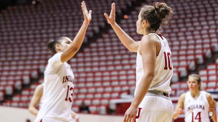 No. 13 Indiana Suffers Close Road Loss to No. 11 Kentucky 72-68
