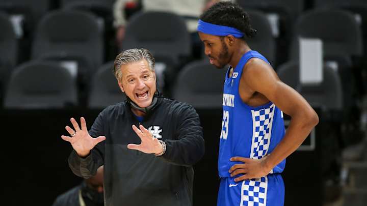 Georgia Tech Routes Kentucky, Wildcats Drop to 1-3