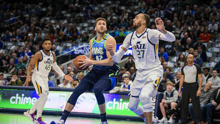 Sixers' Seth Curry Praises Former Mavericks Teammate Ryan Broekhoff