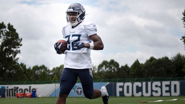 Evans' Return from IR Gives Titans Plenty of Running Back Options