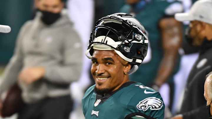 Report: Eagles name Jalen Hurts starting QB