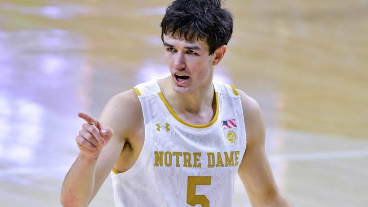 Notre Dame Opens Maui Invitational With Nail-Biter Loss To St. Mary's