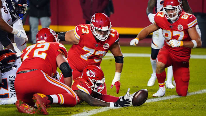 Chiefs Struggle Again in Short-Yardage Situations Against Broncos