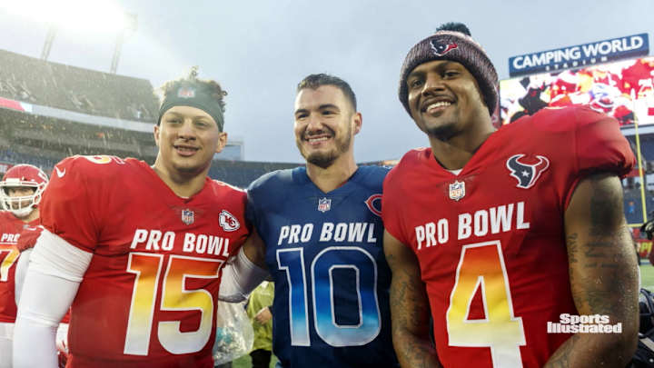 Deshaun Watson Comparisons Bounce Off Mitchell Trubisky