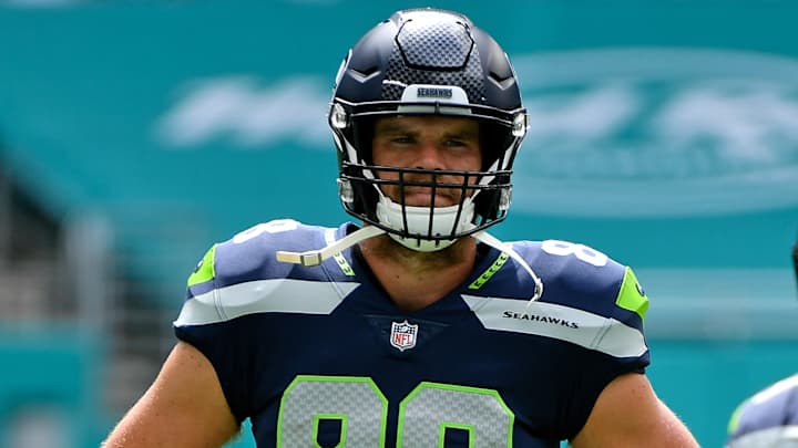 Seahawks TE Greg Olsen Announces Retirement From NFL