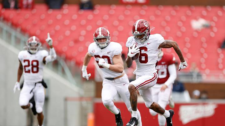 In the Spotlight: DeVonta Smith Continues to Shine Despite Becoming Defenses' Primary Focus In the Spotlight: DeVonta Smith Continues to Shine Despite Becoming Defenses' Primary Focus