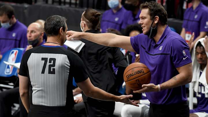 If You Let Your Mask Slip, CJ McCollum Will Find You