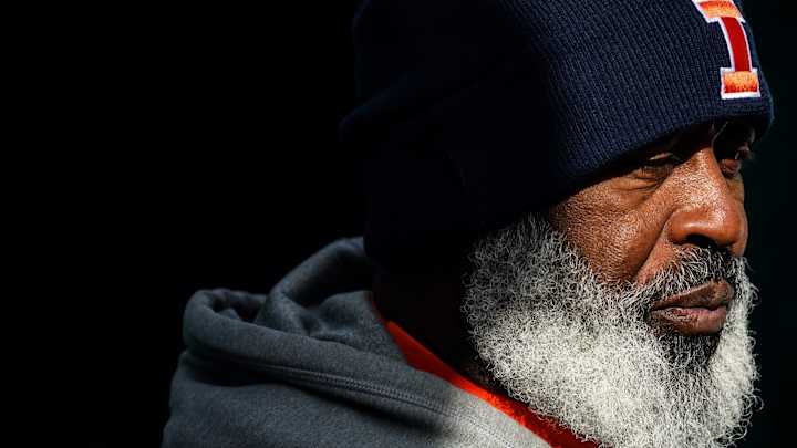 Illinois Fires Lovie Smith After Five Seasons Illinois Fires Lovie Smith After Five Seasons