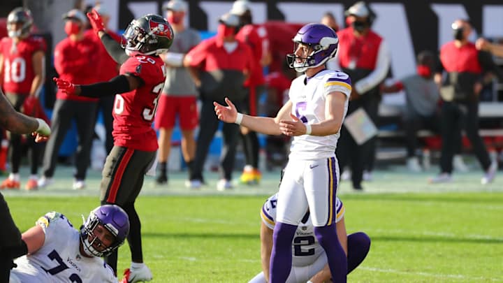 Mike Zimmer Hasn't Decided Yet if Dan Bailey Will Remain the Vikings' Kicker Mike Zimmer Hasn't Decided Yet if Dan Bailey Will Remain the Vikings' Kicker