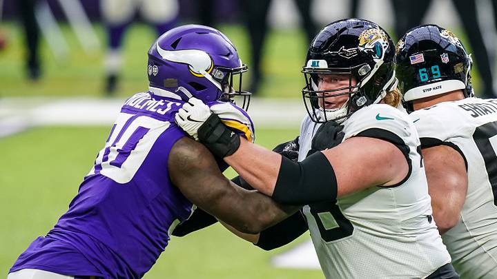 Jaguars Place Ben Bartch on Reserve/COVID-19 List
