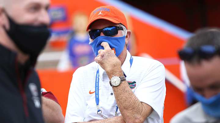 Inside the Retired Life of Steve Spurrier: Old Age, Miniature Wine Bottles and a Still-Sharp Tongue