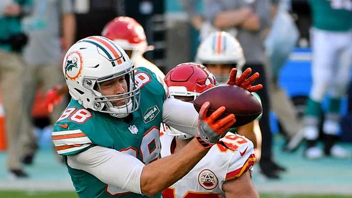 Breaking Down the First Dolphins-Patriots Injury Report of Week 15