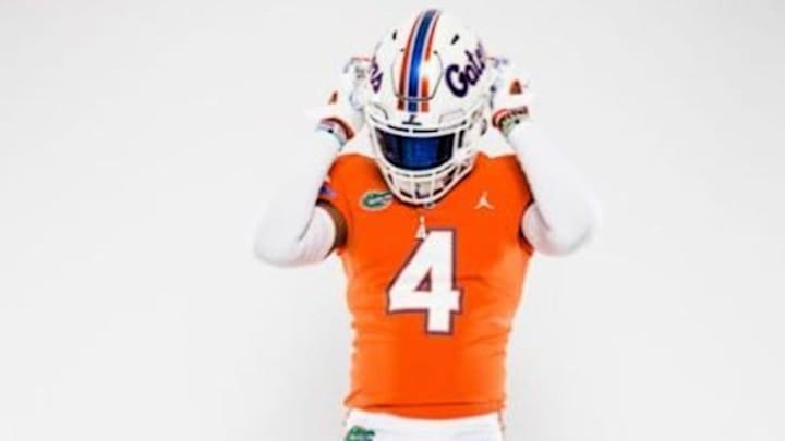 Wide Receiver Daejon Reynolds Signs With the Florida Gators