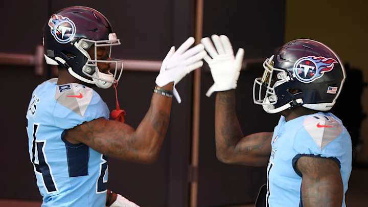 Titans' Potential 1,000-Yard Duo Doing It the Right Way Titans' Potential 1,000-Yard Duo Doing It the Right Way