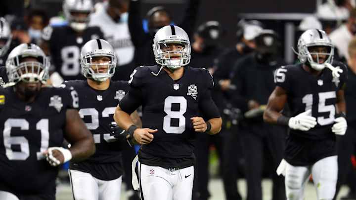 Mariota Puts Up Big Numbers, Comes Up Short Raiders Debut Mariota Puts Up Big Numbers, Comes Up Short Raiders Debut