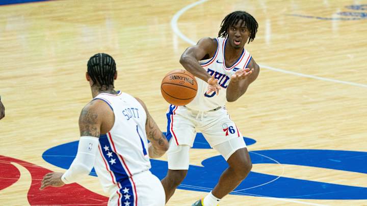 Sixers' Mike Scott Isn't Surprised by Shake Milton, Tyrese Maxey's Emergence
