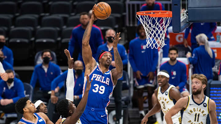 Dwight Howard Plans to Become Sixers' 'Agitator' This Season