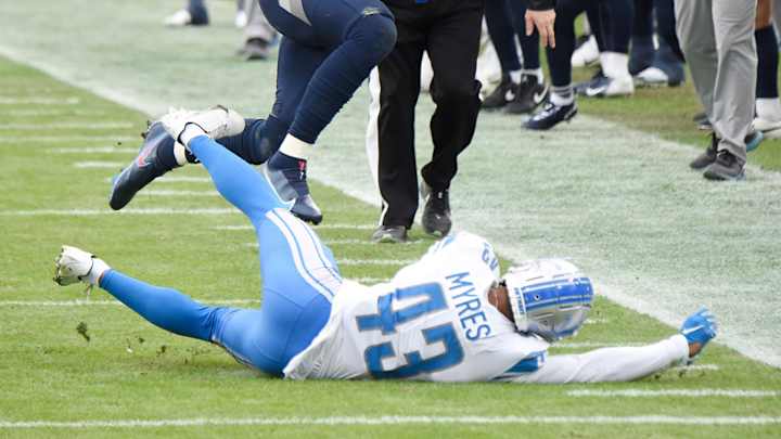 Derrick Henry, Titans Brush Aside Lions in 46-25 Victory