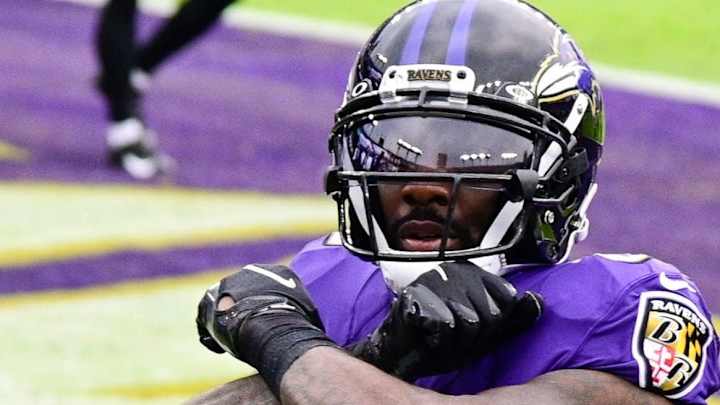 Cowboys Ex Dez Bryant Scores, Throws Up X, Voices Ravens 'Love' Cowboys Ex Dez Bryant Scores, Throws Up X, Voices Ravens 'Love'