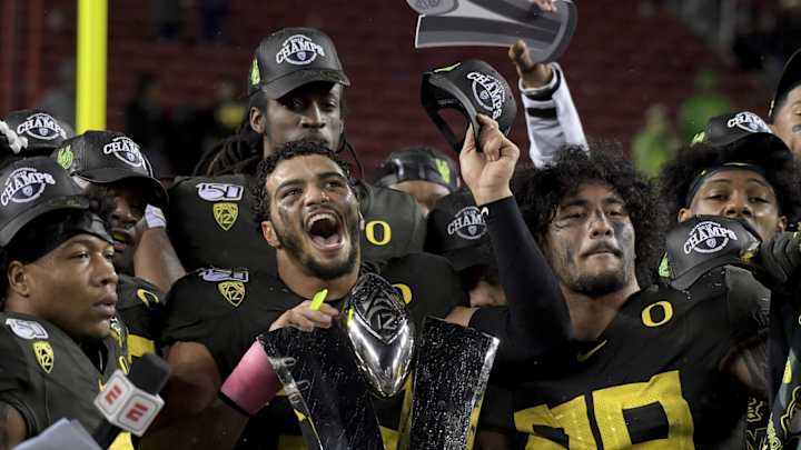 Just Two Pac-12 Teams in Bowls, and Both Are Underdogs