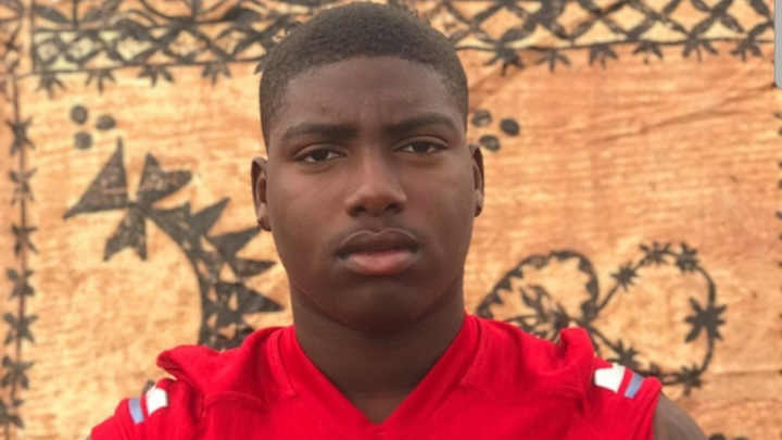 Scoutlook: Sir Mells is a Defensive Tackle Who Demands Respect